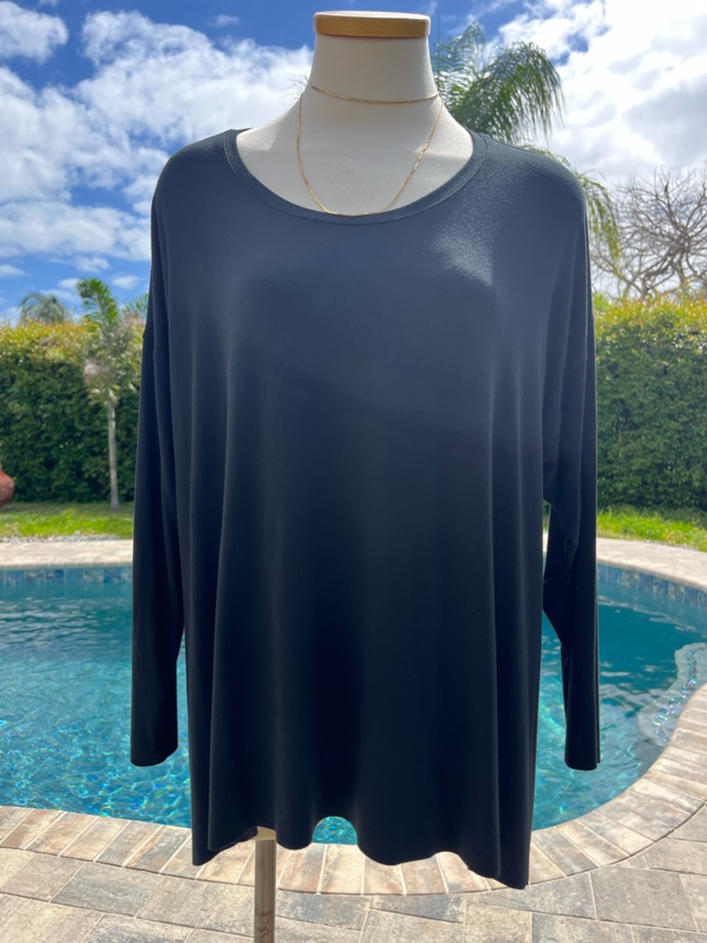 Blanque Black Long-Sleeve Crewneck Top